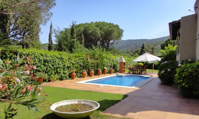 Santa Cristina de Aro Villa | VILLA GOLF- WITH PIVATE POOL AND GARDEN, WIFI, PARKING
