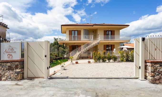 Trappitello Apartment | Villa Graziosa