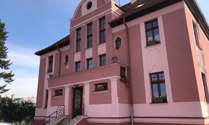 Ostrov Apartment | villa Gross-Nádražní 320 Ostrov