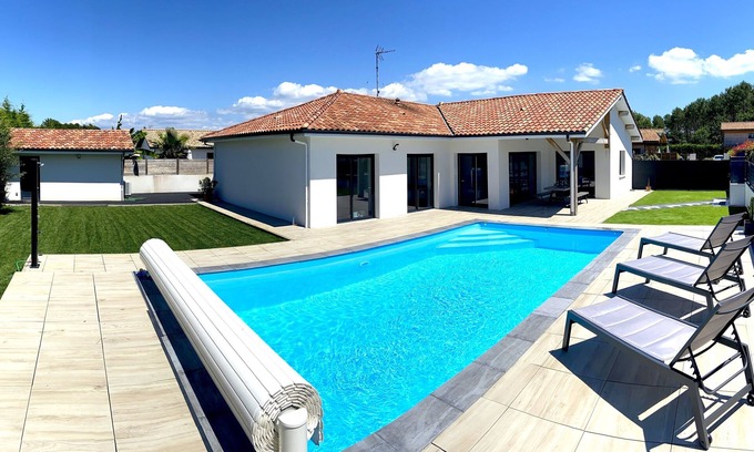 Saubion Villa | VILLA heated swimming pool 4 bedrooms