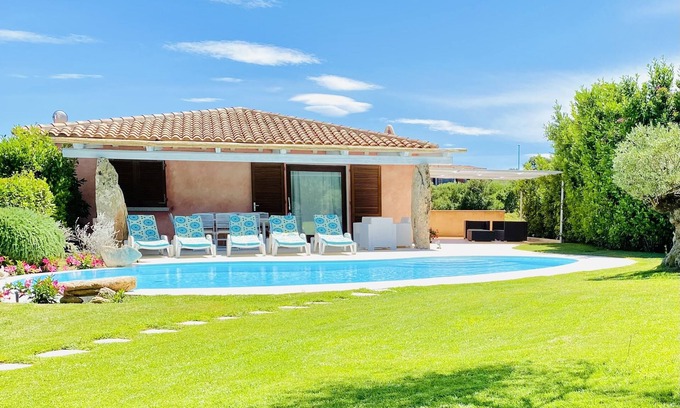 Cannigione Villa | Villa Ibiscus Cannigione