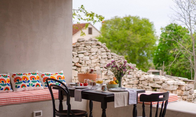 Donji Humac Villa | Villa Imagination with Pool