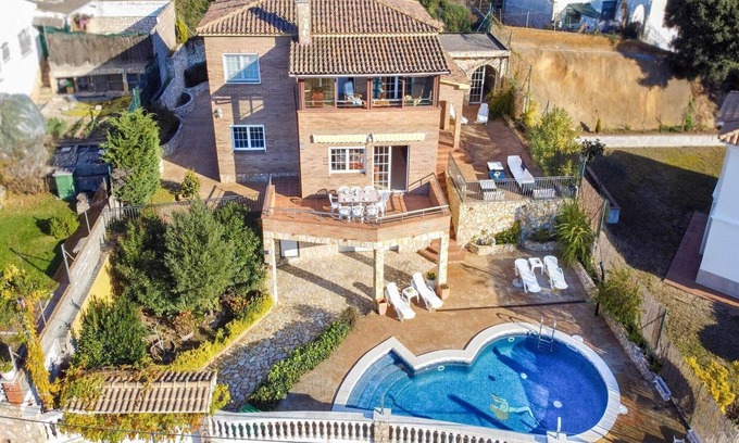 Vidreres Villa | Villa in Aiguaviva Park with Private Pool