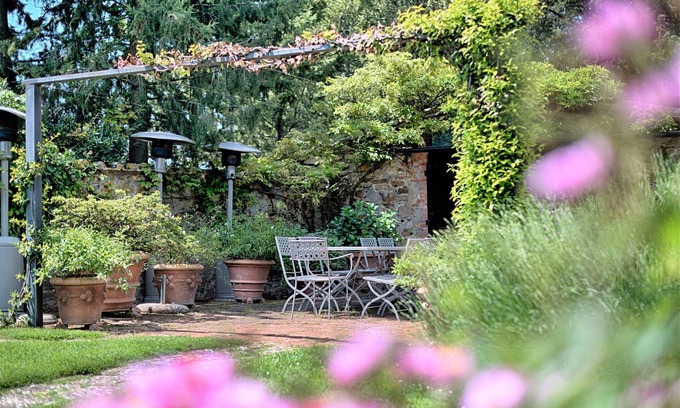 Castellina in Chianti Villa | Villa in Castellina w. Pool, Garden & Winery