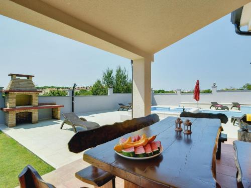 Valdebek Villa | Villa in Pula with sea beach
