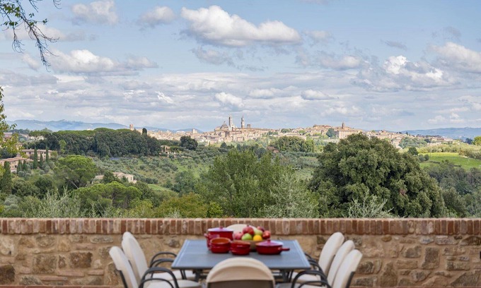 Siena Villa | Villa in Siena with 5 bedrooms sleeps 12