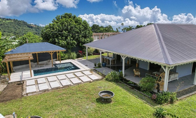 Gourbeyre Villa | Villa in the heart of lush vegetation (GPGB01)