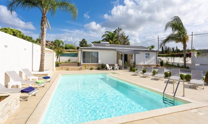 Trappeto House | Villa in Trappeto with Private Pool