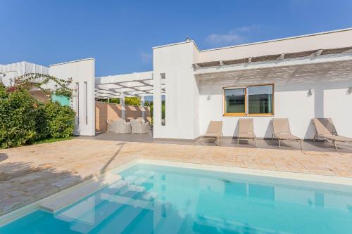 Polignano a Mare Villa | Villa Incanto nel Blu by Wonderful Italy