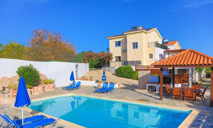 Latchi Villa | Villa Ira Finiki in Latchi