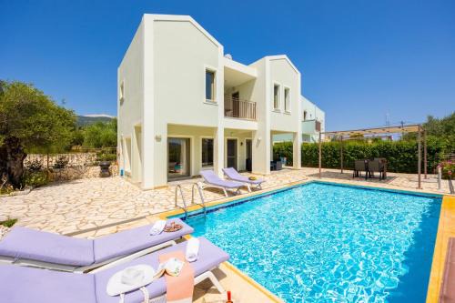 Sami Villa | Villa Irineos