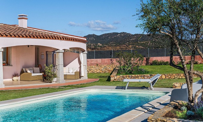 Costa Rei Villa | Villa 'Iris' with Private Pool, Wi-Fi and Air Conditioning