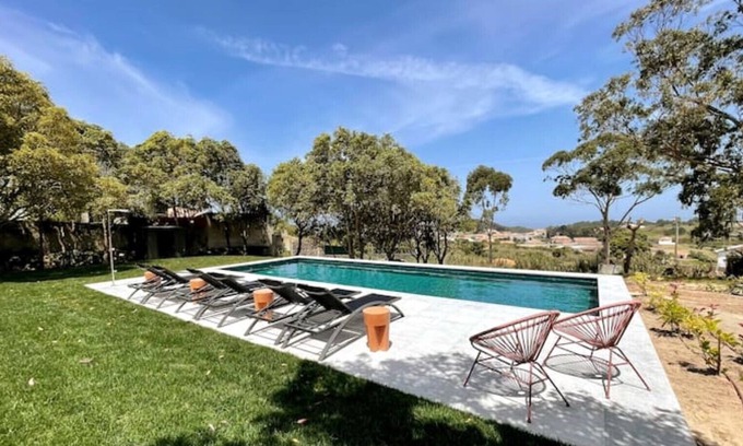 Almocageme House | Villa Ita - 7 bedrooms & pool - Sintra
