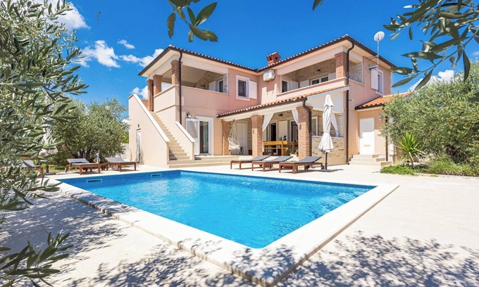 Peruski Villa | Villa Javor by Istrabook