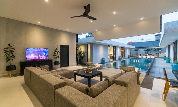 Seminyak Villa | Villa KALOOKA, a vacation in paradise.