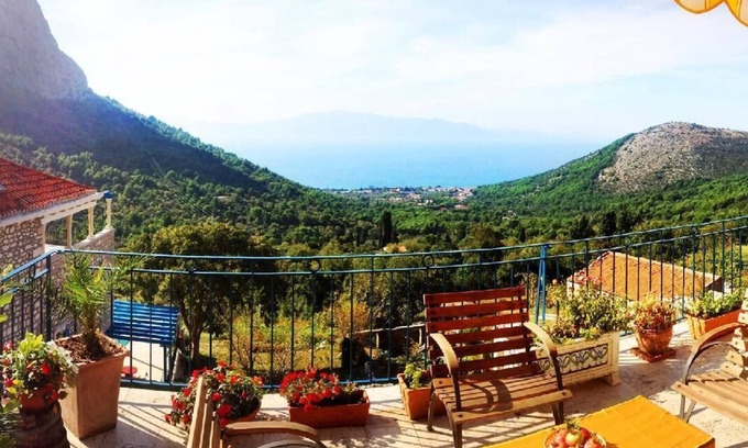 Zaostrog House | Villa Kapetan in Srida Sela with panoramic views