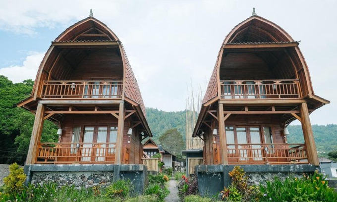 Kedisan Hotel | Villa Kedisan Lake View RedPartner