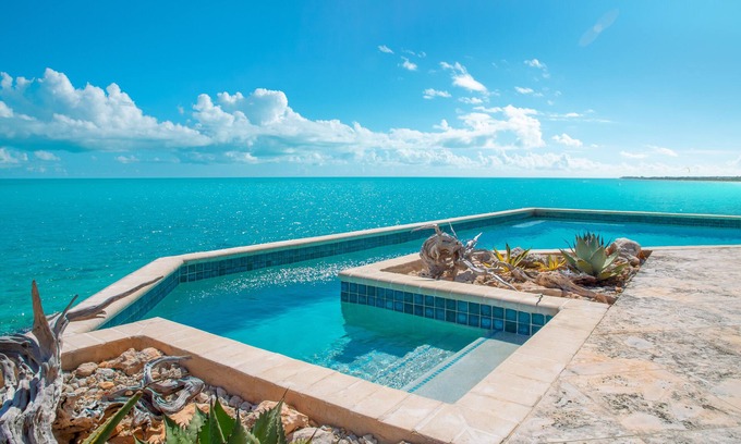 Leeward Settlement House | Villa Kendara~BOOK 12/13-20~BeachFront~Private~Gated~GuestHouse~Panoramic View