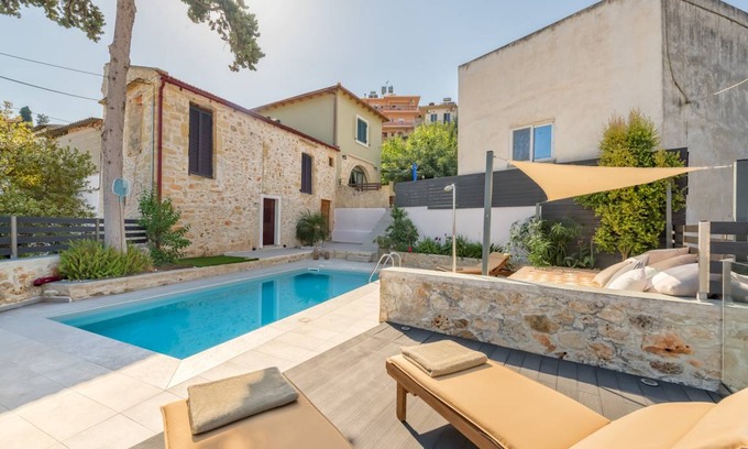 Makhairoi Villa | Villa Kirke with private swimming pool