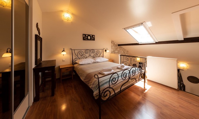 Pakostane Apartment | VILLA KRPETA, apartment “Skolj” for 2 to 4 people NEW