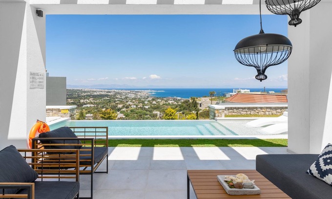 Kallithea Villa | Villa La Bianca