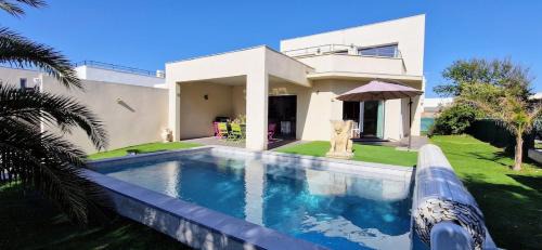 Sete Villa | VILLA LA MAZAL, Bord de Mer, Piscine, Double Baignoire Balneo, Climatisation