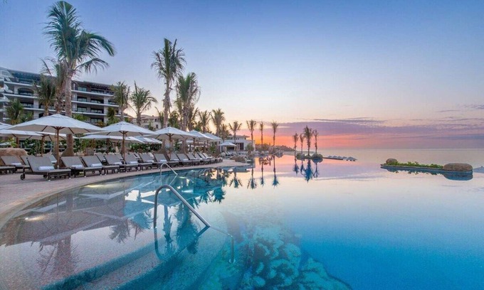 San Jose del Cabo Resort | Villa La Valencia 1,2, and 3 bedroom units. Cabo san Lucas.