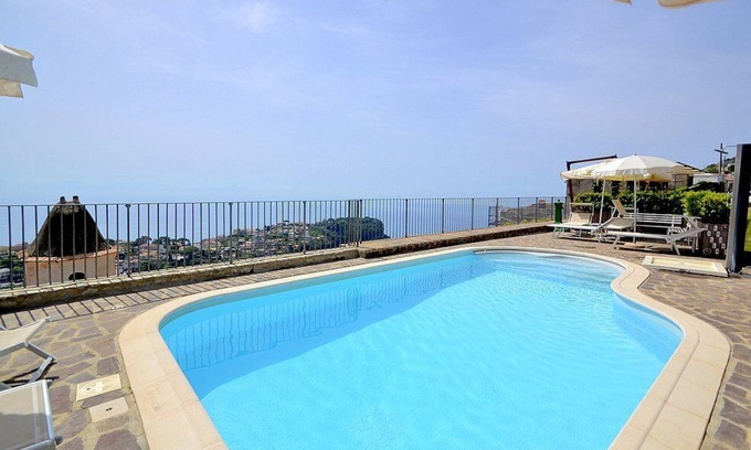 Scala House | Villa Laila D, fully refundable with voucher*: A pleasant and spacious apartment which faces the sun and the sea, with Free WI-FI.