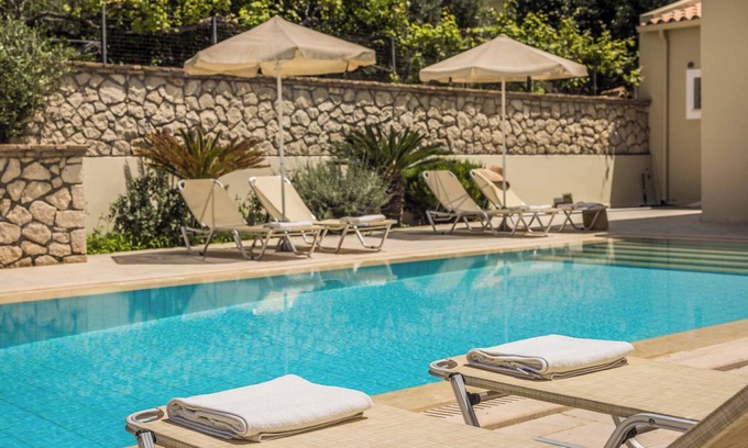 Vlachata Villa | Villa Latos - Four Bedroom Villa, Sleeps 8