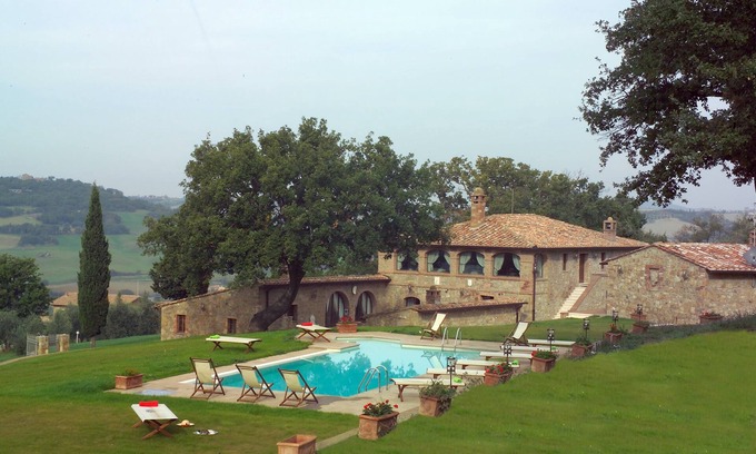 Pienza Villa | Villa Le Fontanelle by Fantasia Villas