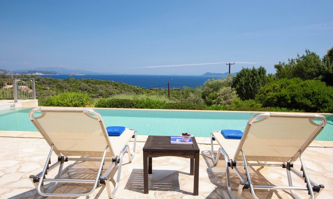 Sivota Villa | Villa Lefki – spacious contemporary villa with XL infinity pool