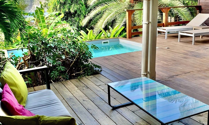 Deshaies Villa | Villa Les Alizés Pointe Batterie. Deshaies, Villa Les Alizés. 2 bedrooms. Swimming pool.