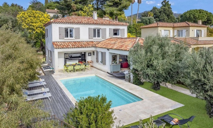 Bormes-Les-Mimosas Villa | Villa Les Lavandieres by Villa Plus