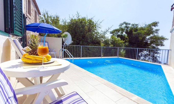 Tucepi Villa | Villa Leticia in Tučepi, private pool