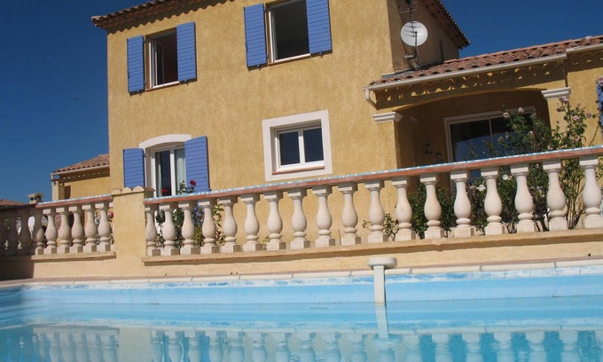 Flayosc Villa | Villa located 35mn from the sea(Fréjus,Ste Maxime) gorges du Verdon(lac SteCroix)