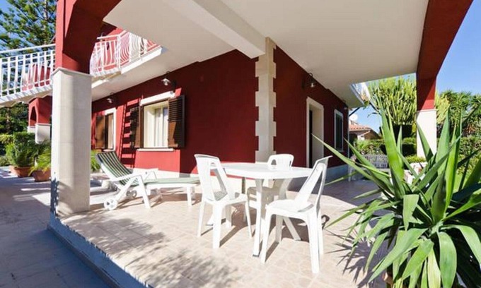 Ognina House | Villa Lucia holiday home