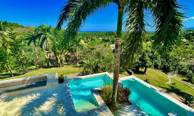 Las Terrenas Villa | Villa Luna: oasis in tropical garden w. sea view