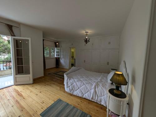 Taqseem Laselky House | Villa Maadi 35 -R 103- Garden & Pool Master Room