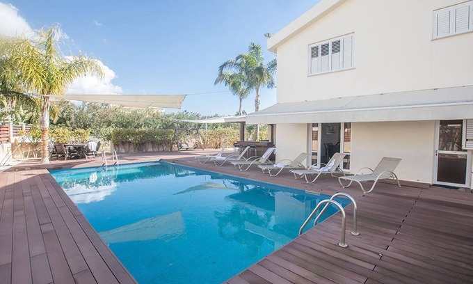 Ayia Thekla Villa | Villa Magusta - Modern 4 Bedroom Ayia Thekla Villa with Pool - Close to the.