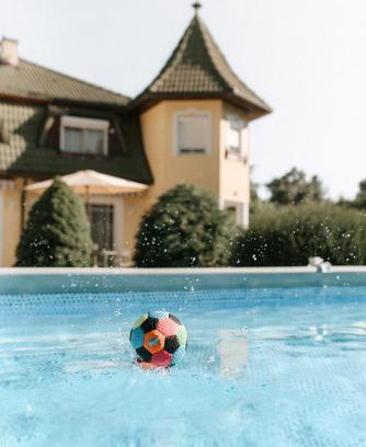 Gunaras Villa | Villa Maranga