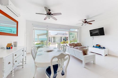 La Paloma Villa | Villa Marina 46 - Playa Arcangel