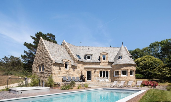 Erquy Villa | Villa Marine - Proche plage, piscine, jacuzzi