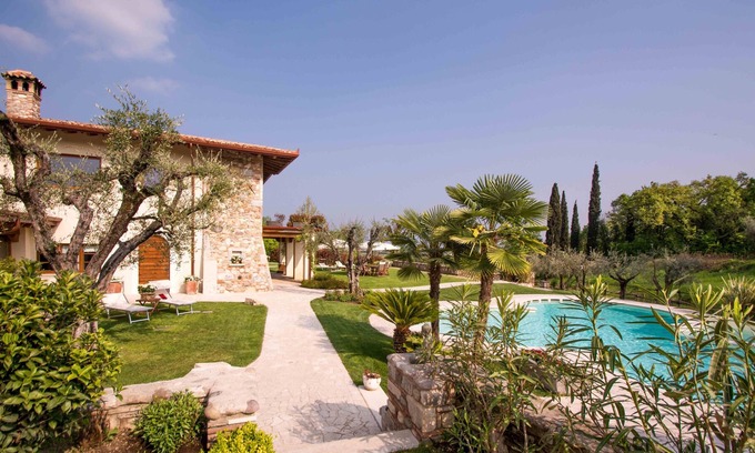Cunettone Villa | VILLA MARIO Garda Lake Salò Italy --Luxury, Privacy, Relax--