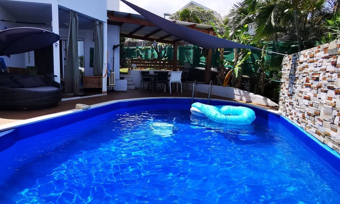 Carosse Villa | Villa "Mascareignes" swimming pool, Jacuzzi and sea view in St Gilles