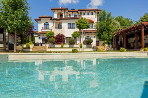 Primorski Villa | Villa Mediterra Varna 5bed pool&jacuzzi
