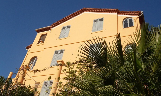 Menton Villa | Villa Mimosa, Menton. Authentic French country house near the beach