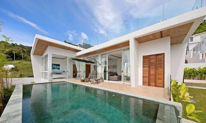 Chaweng City Center Villa | Villa Namo