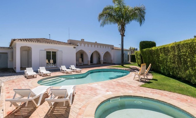 Albardeira Villa | Villa near the beach and Lagos Marina