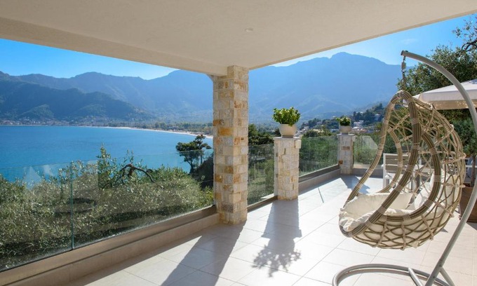 Golden Beach Villa | Villa Niti