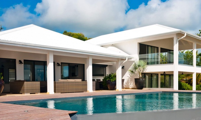 Le Francois Villa | Villa Ocean House, large pool and sea view